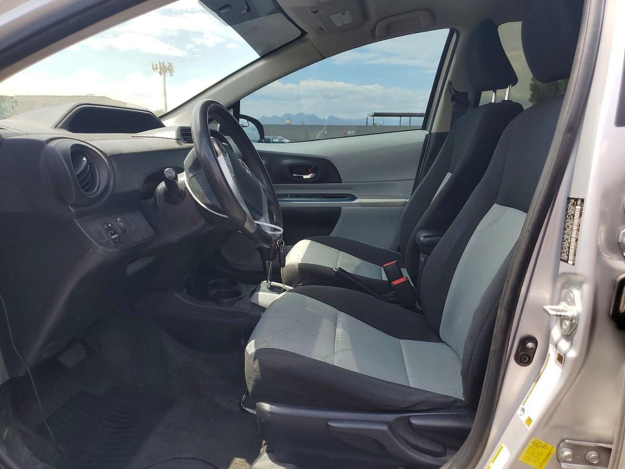 2013 Toyota Prius C Two Silver vin: JTDKDTB39D1052927