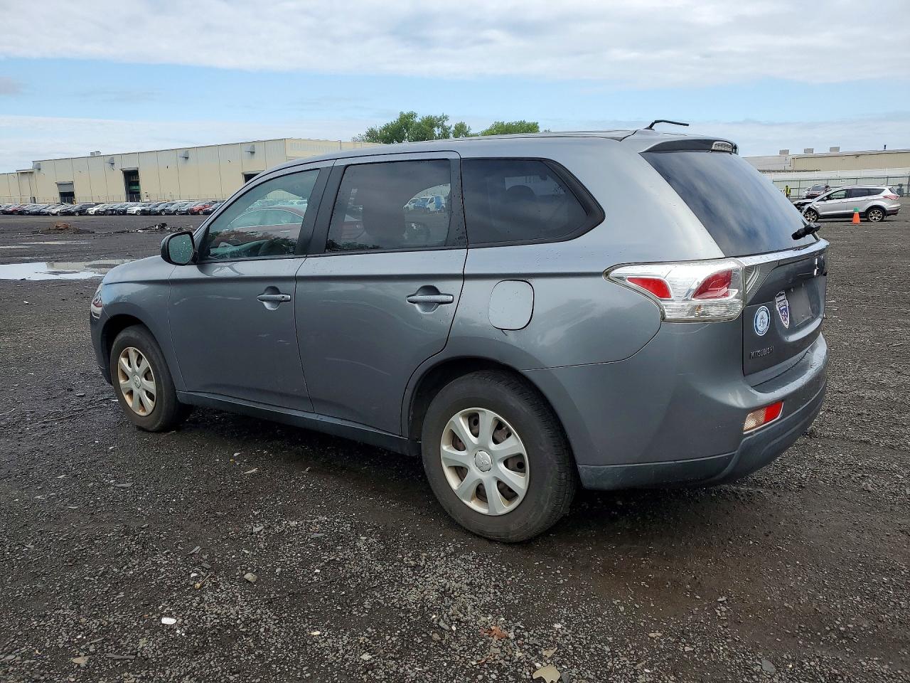 2014 Mitsubishi Outlander Es Gray vin: JA4AD2A36EZ003236