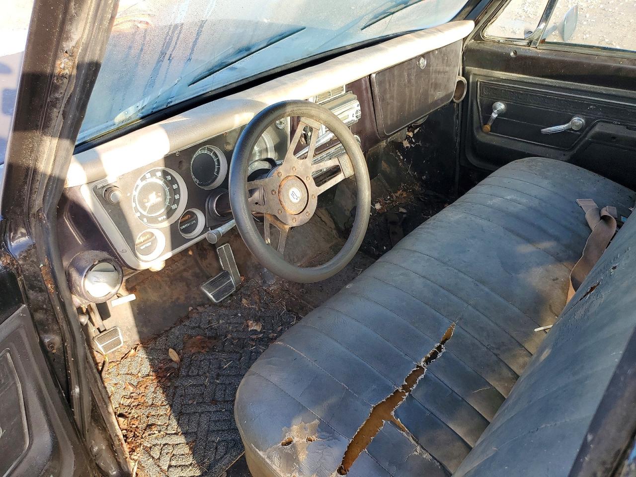 1981 Gmc Uk Black vin: TCE142S520021