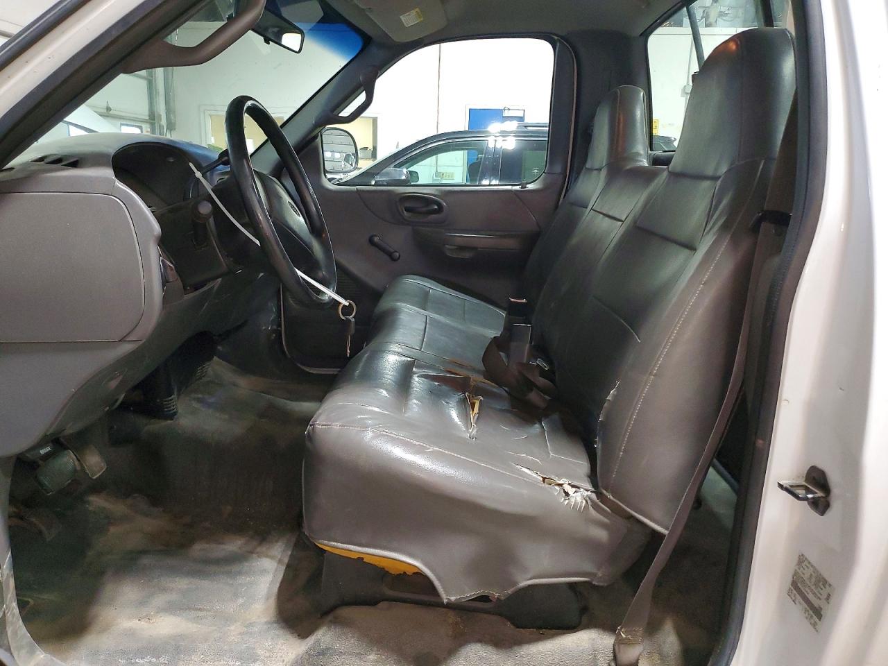 2001 Ford F150 White vin: 2FTPF17L91CA64020