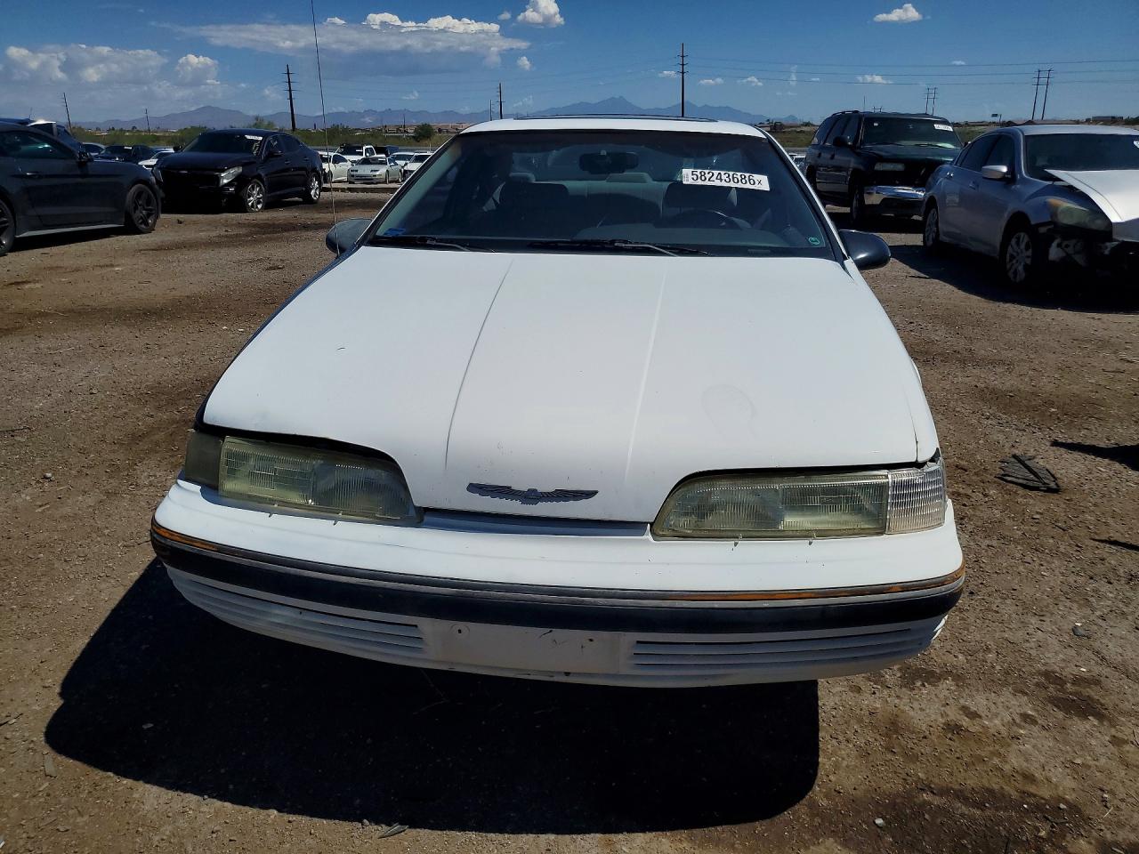 1989 Ford Thunderbird White vin: 1FAPP6046KH107791