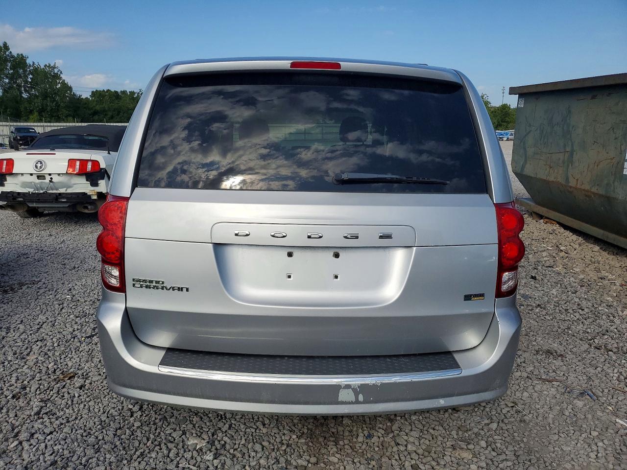 2011 Dodge Grand Caravan Mainstreet Silver vin: 2D4RN3DG6BR728645