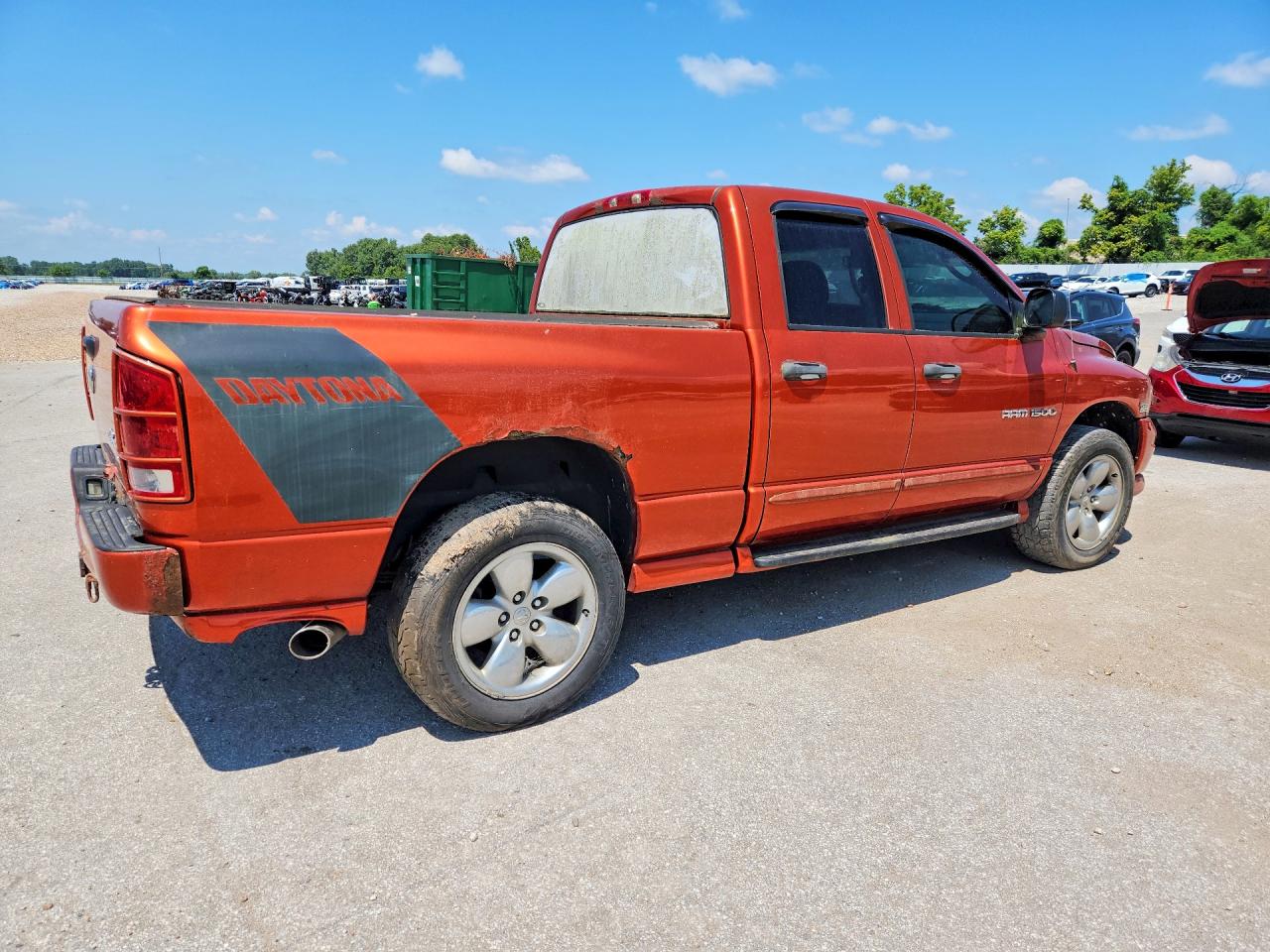 2005 Dodge Ram 1500 St Orange vin: 1D7HU18D05J588395