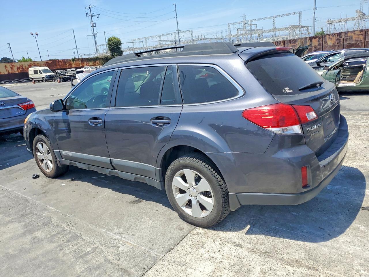 2012 Subaru Outback 2.5i Premium Gray vin: 4S4BRCCC2C3262378