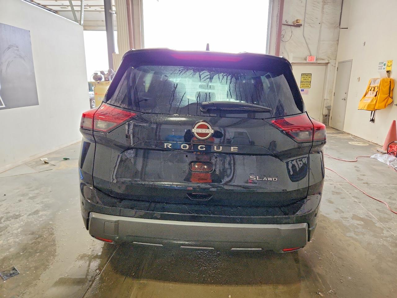 2026 Nissan Rogue Sl Черный vin: 5N1BT3CB1TC791233
