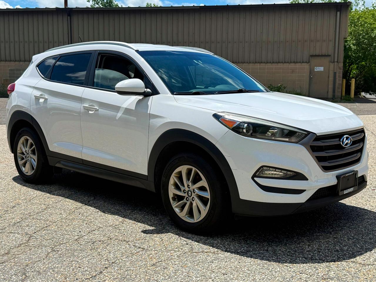 2016 Hyundai Tucson Se White vin: KM8J3CA47GU184124