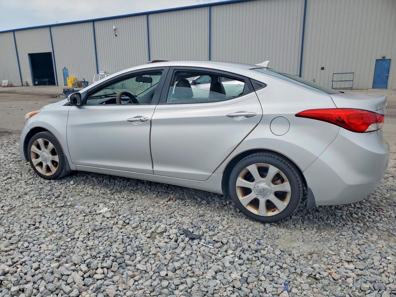 2013 Hyundai Elantra Limited Silver vin: KMHDH4AE6DU689502