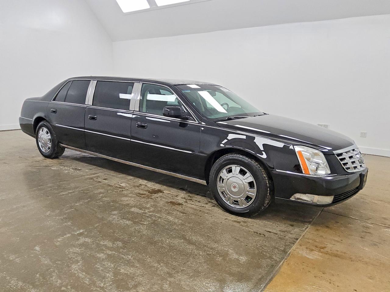 2011 Cadillac Professional Chassis Black vin: 1GE8K9C63BU550314