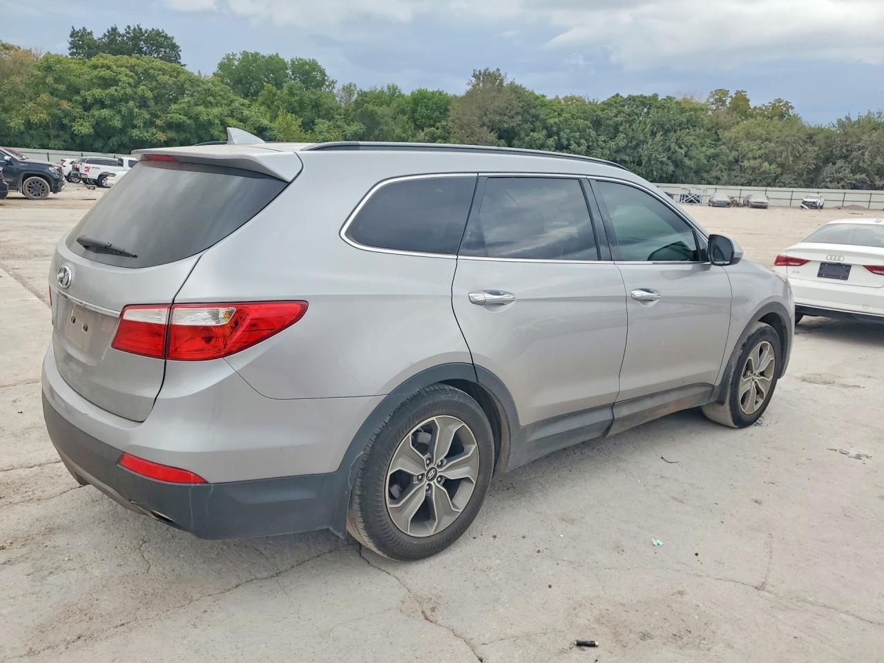 2014 Hyundai Santa Fe Gls Серебряный vin: KM8SM4HF1EU053556