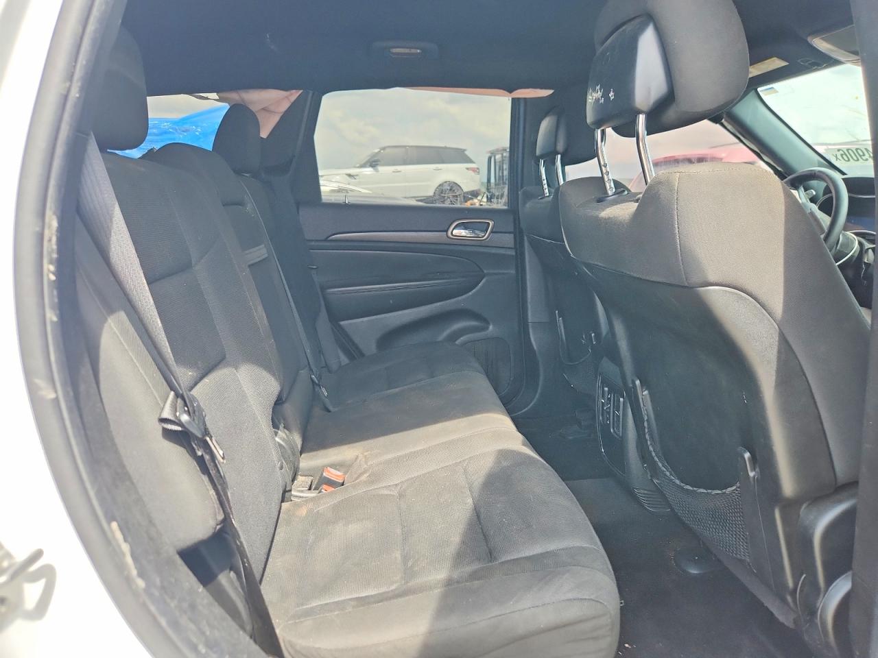 2015 Jeep Grand Cherokee Laredo White vin: 1C4RJEAG2FC727905