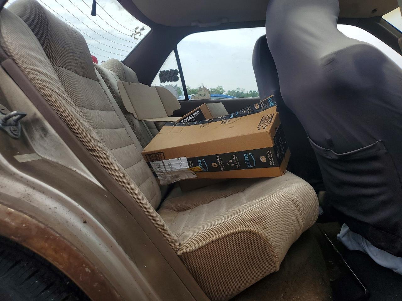 1988 Toyota Corolla Le Brown vin: JT2AE93EXJ3020346