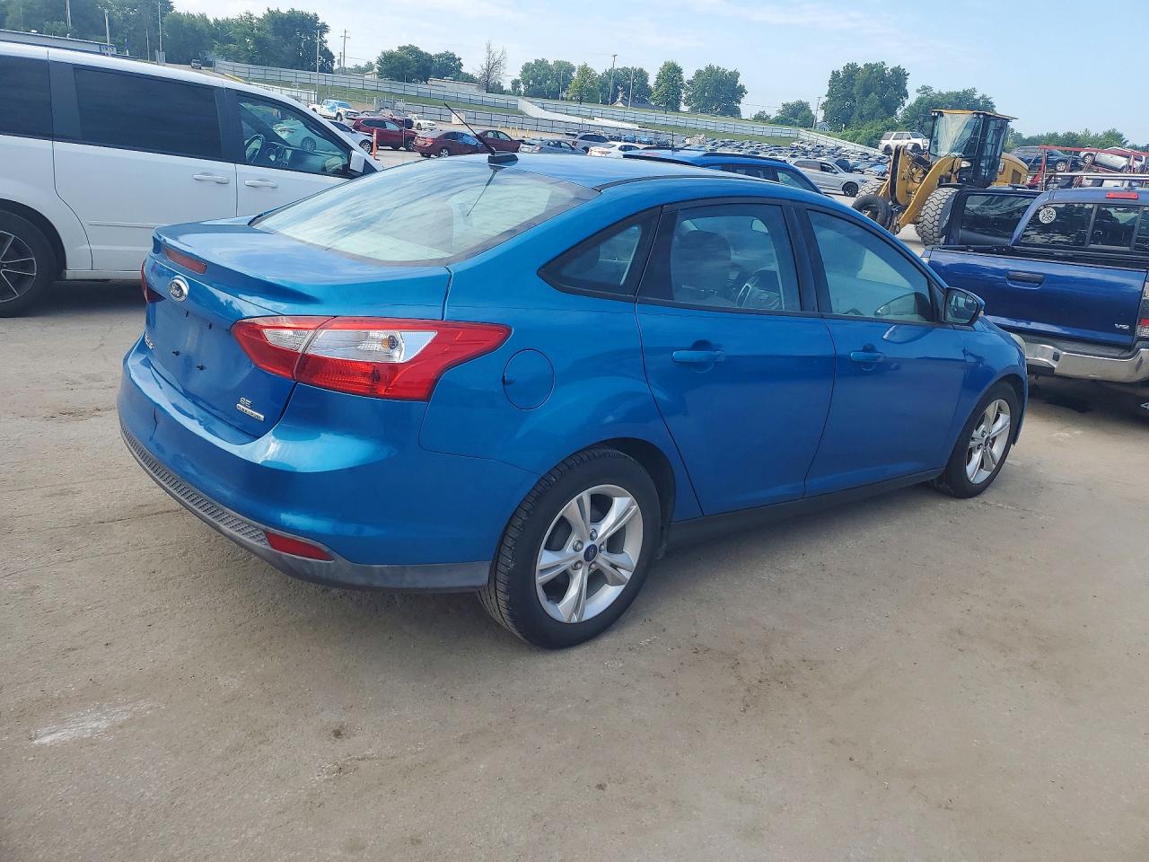 2014 Ford Focus Se Blue vin: 1FADP3F27EL270751