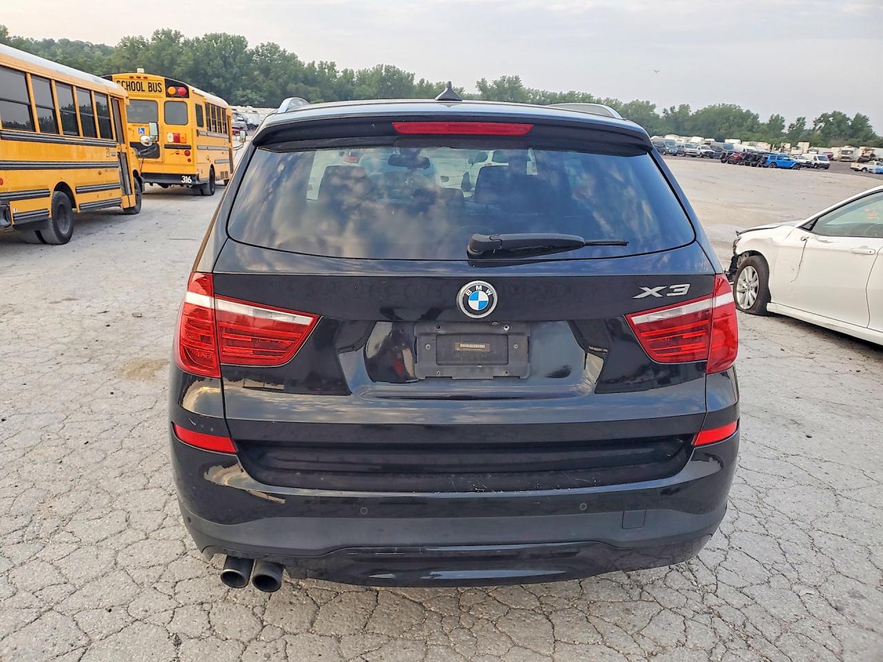 2015 Bmw X3 Xdrive28i Черный vin: 5UXWX9C51F0D62365