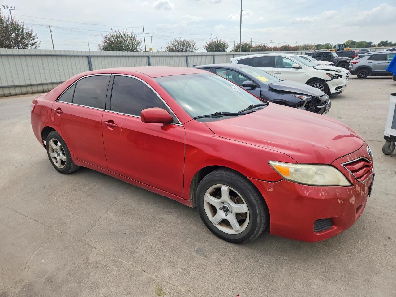 2011 Toyota Camry Le Red vin: 4T1BF3EK5BU735857