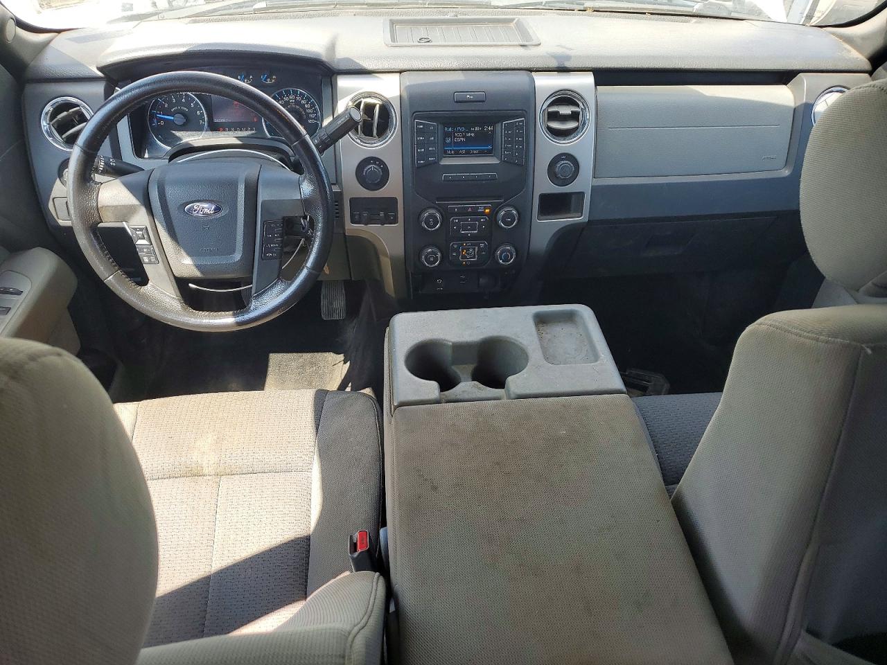 2013 Ford F150 Super Cab White vin: 1FTFX1EF5DKG15713