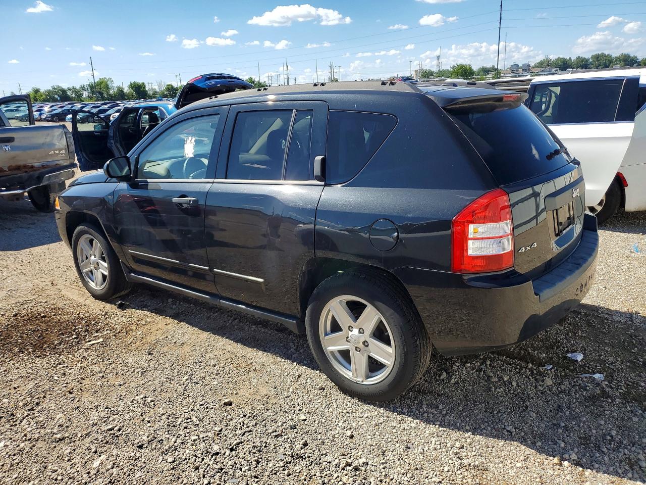 2009 Jeep Compass Sport White vin: 1J4FF47B29D107364