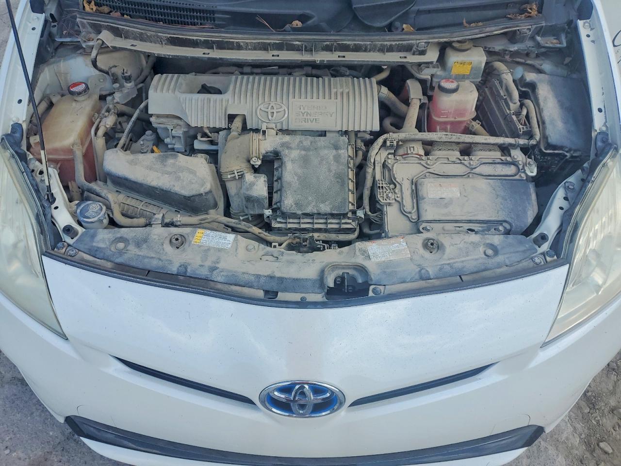2015 Toyota Prius Two White vin: JTDKN3DU8F1988219