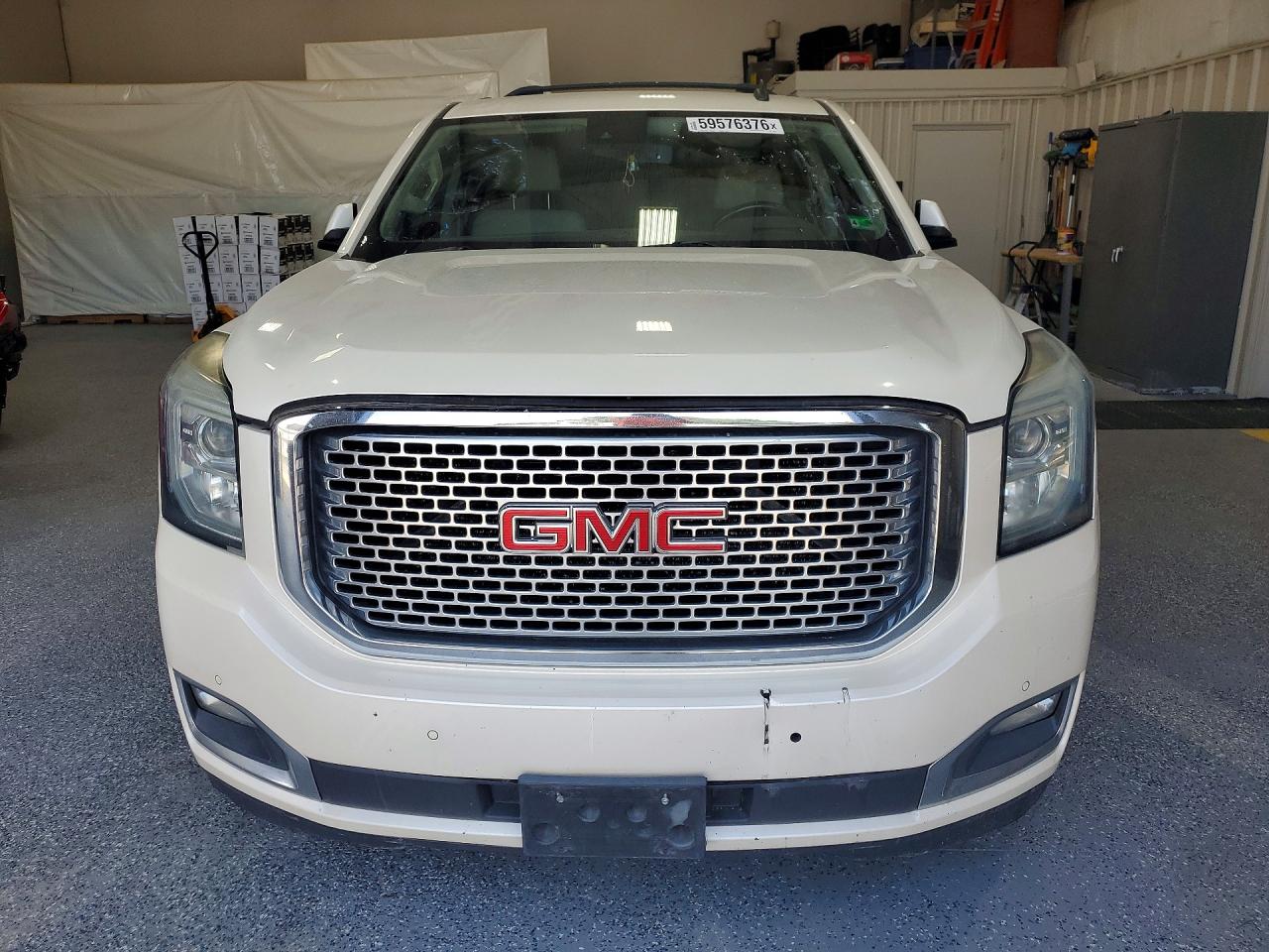 2015 Gmc Yukon Xl Denali White vin: 1GKS2JKJ1FR142994