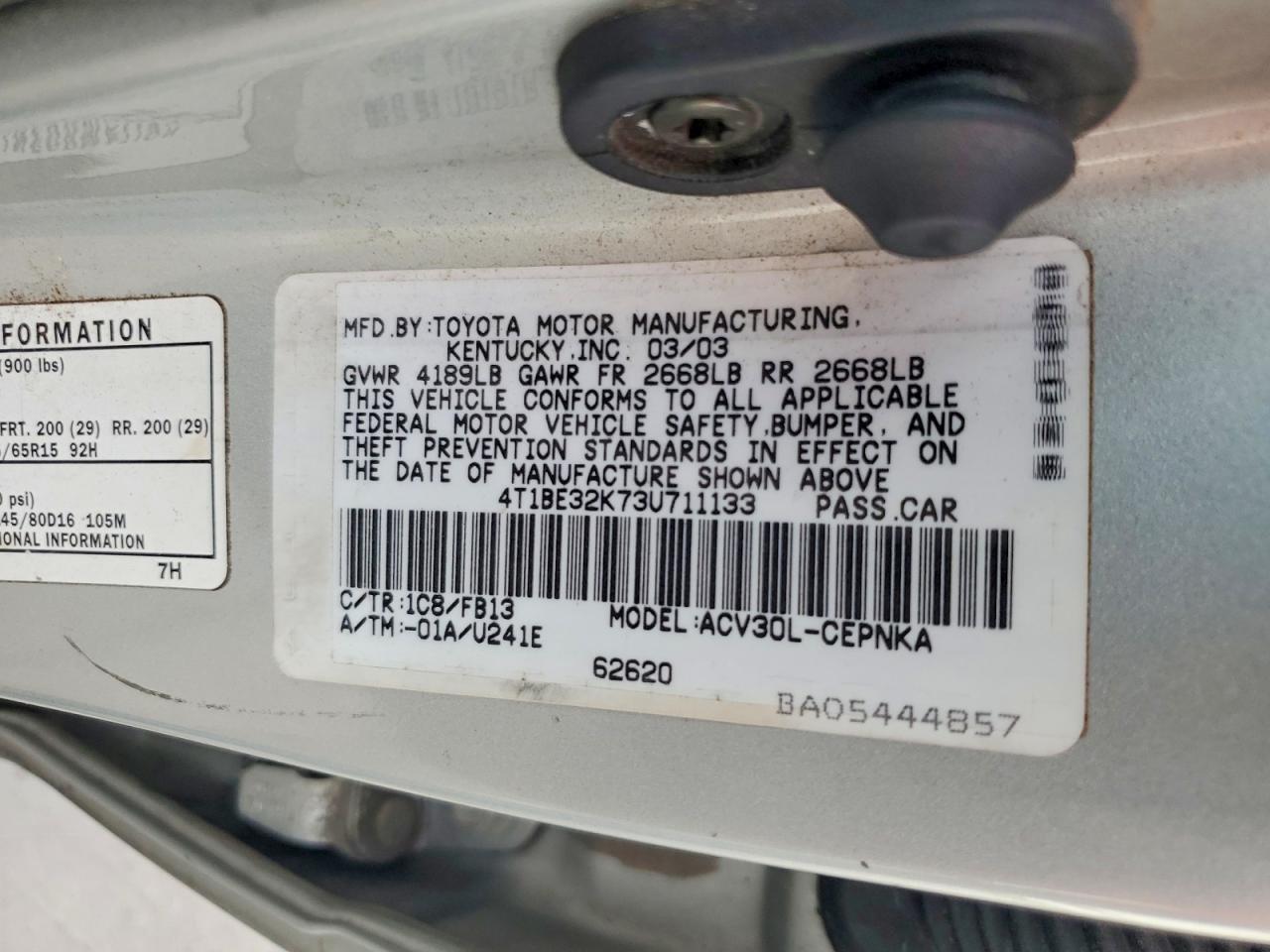 2003 Toyota Camry Le Gray vin: 4T1BE32K73U711133