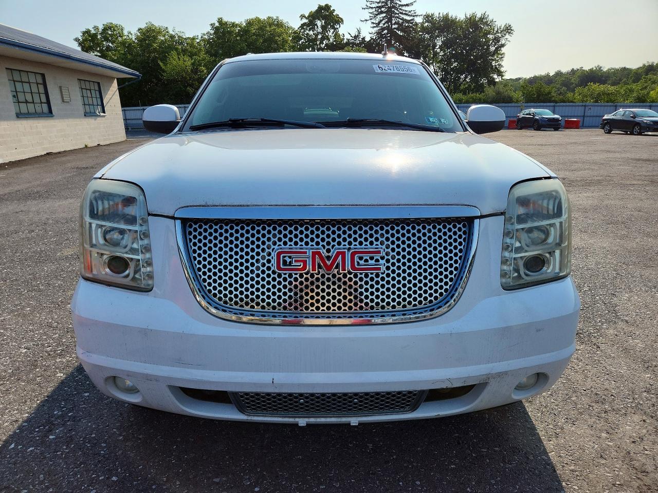 2008 Gmc Yukon Xl Denali White vin: 1GKFK668X8J109113