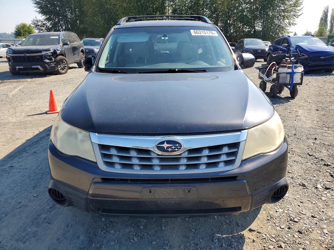 2012 Subaru Forester 2.5x Premium Black vin: JF2SHADC9CH442102