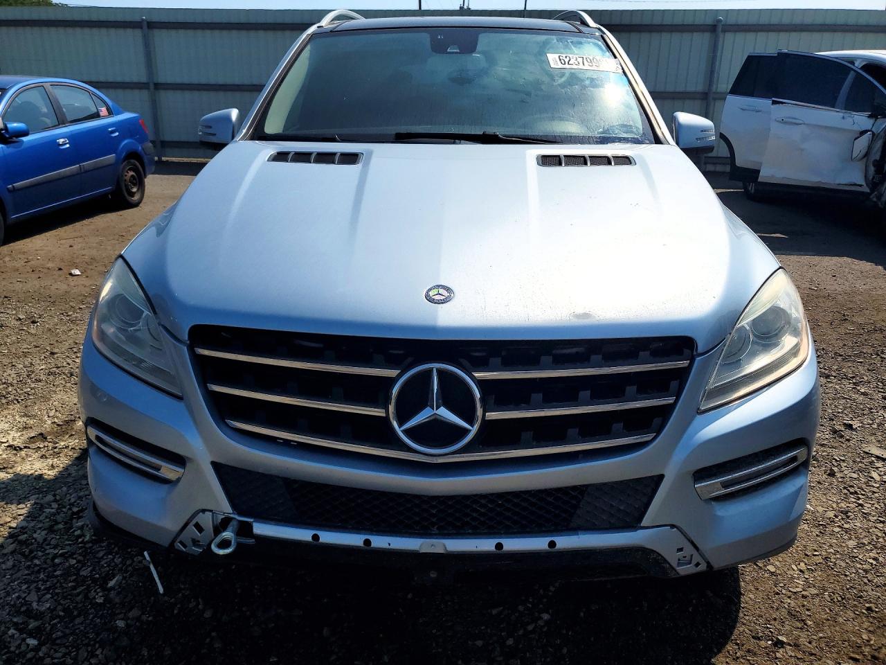 2014 Mercedes-benz Ml 350 4matic Серебряный vin: 4JGDA5HB8EA318687