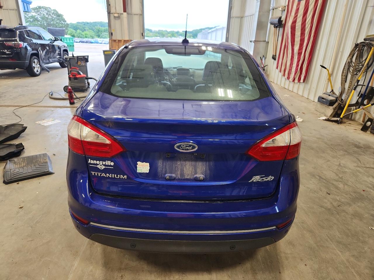 2014 Ford Fiesta Sedan Blue vin: 3FADP4CJ2EM243408
