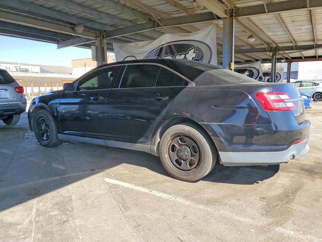 2015 Ford Taurus Police Interceptor Черный vin: 1FAHP2MK8FG163782