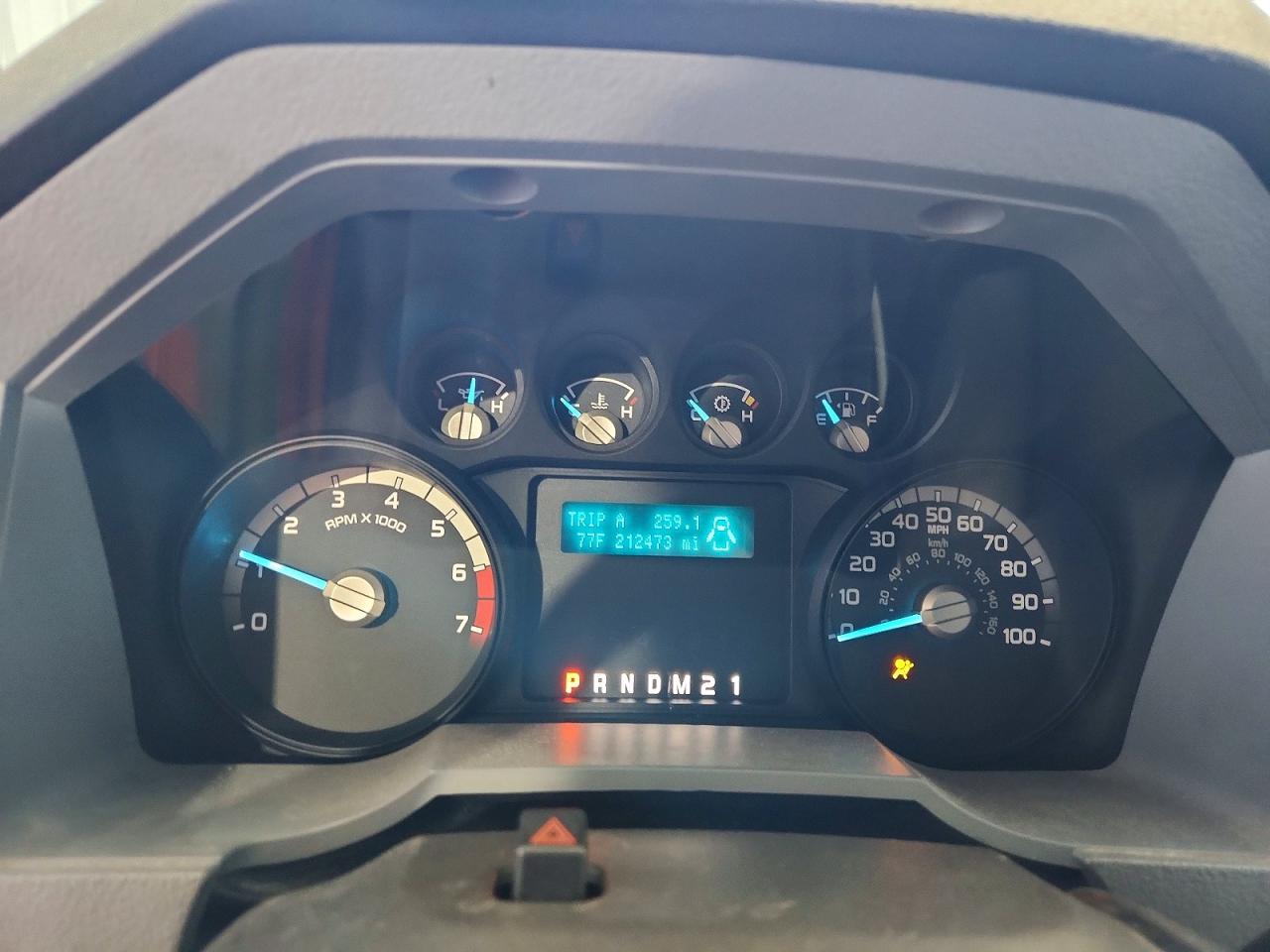 2013 Ford F250 Super Duty White vin: 1FT7X2A61DEB83815