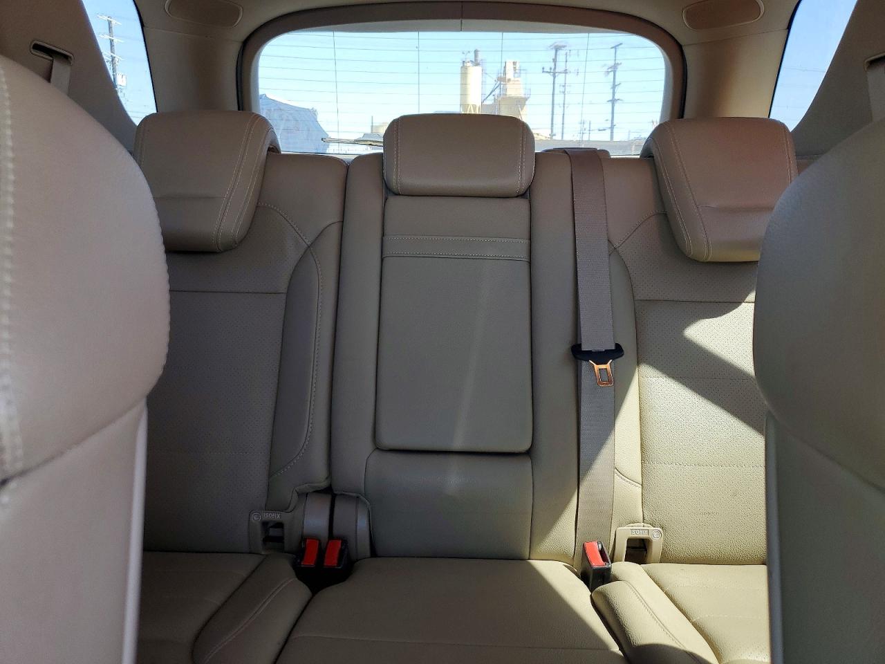 2013 Mercedes-benz Ml 350 4matic White vin: 4JGDA5HB4DA226670