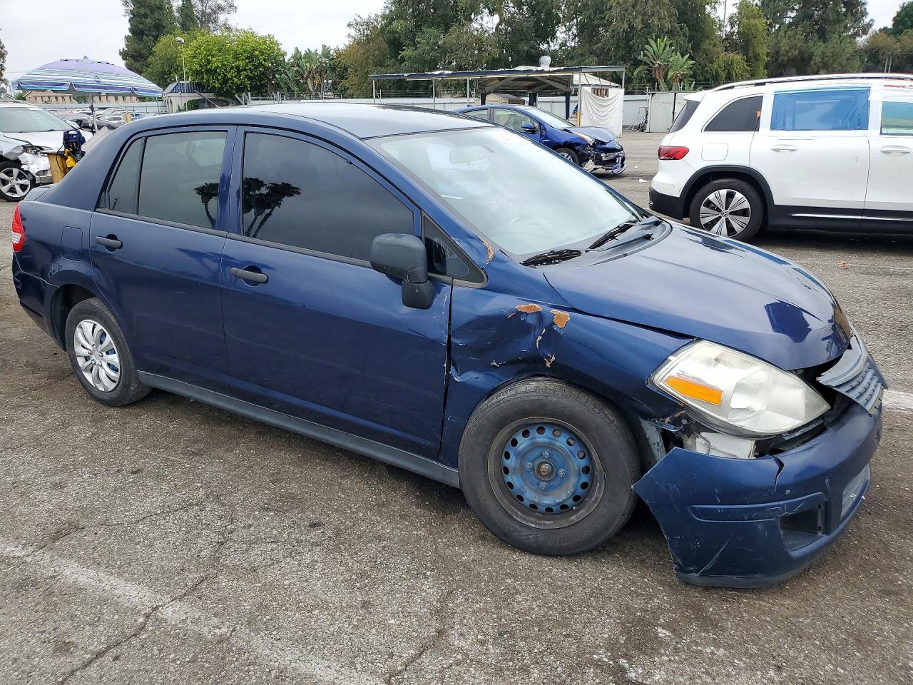 2011 Nissan Versa 1.6 Base Blue vin: 3N1CC1AP5BL378250
