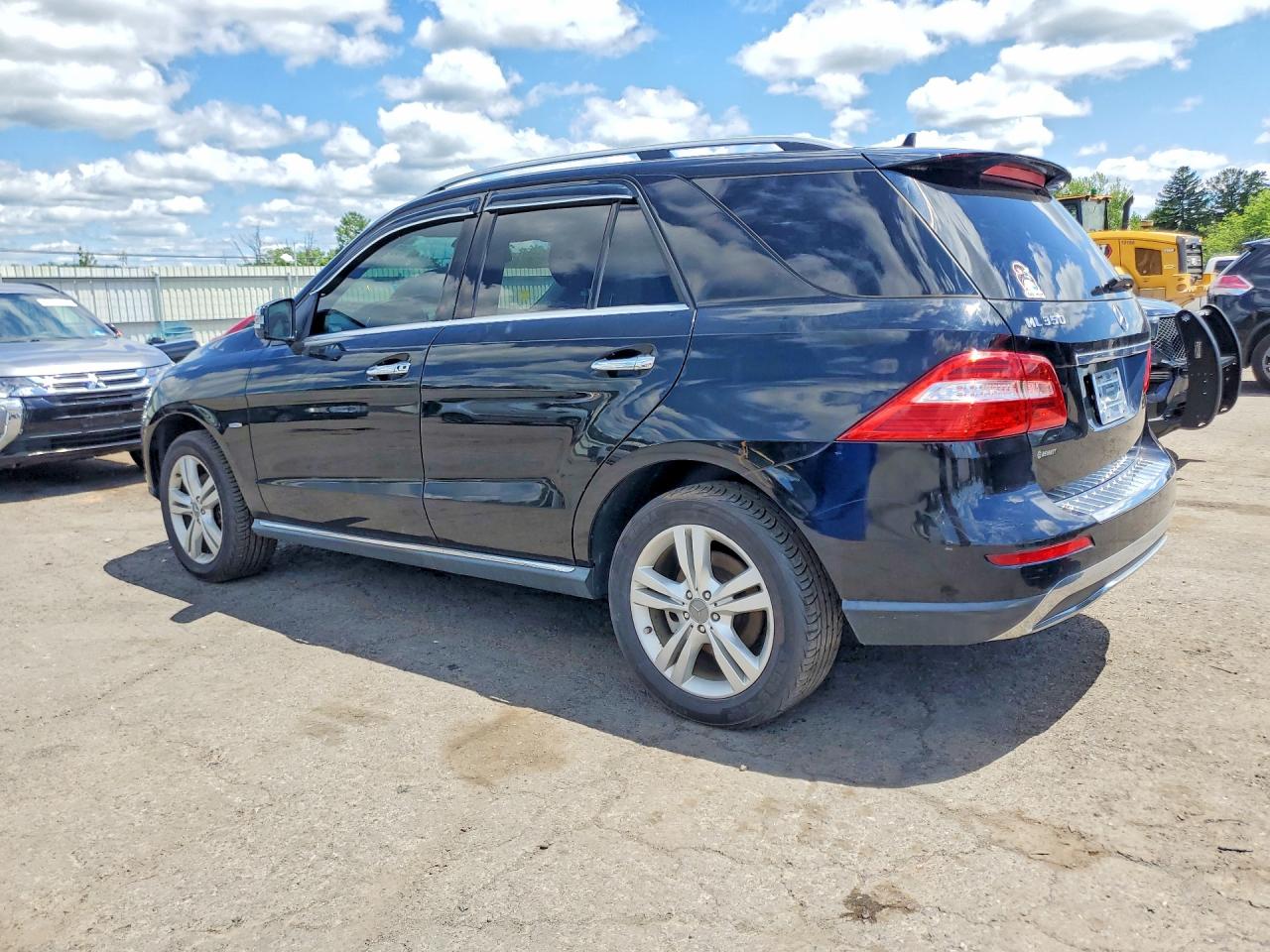 2012 Mercedes-benz Ml 350 4matic Black vin: 4JGDA5HB8CA021478