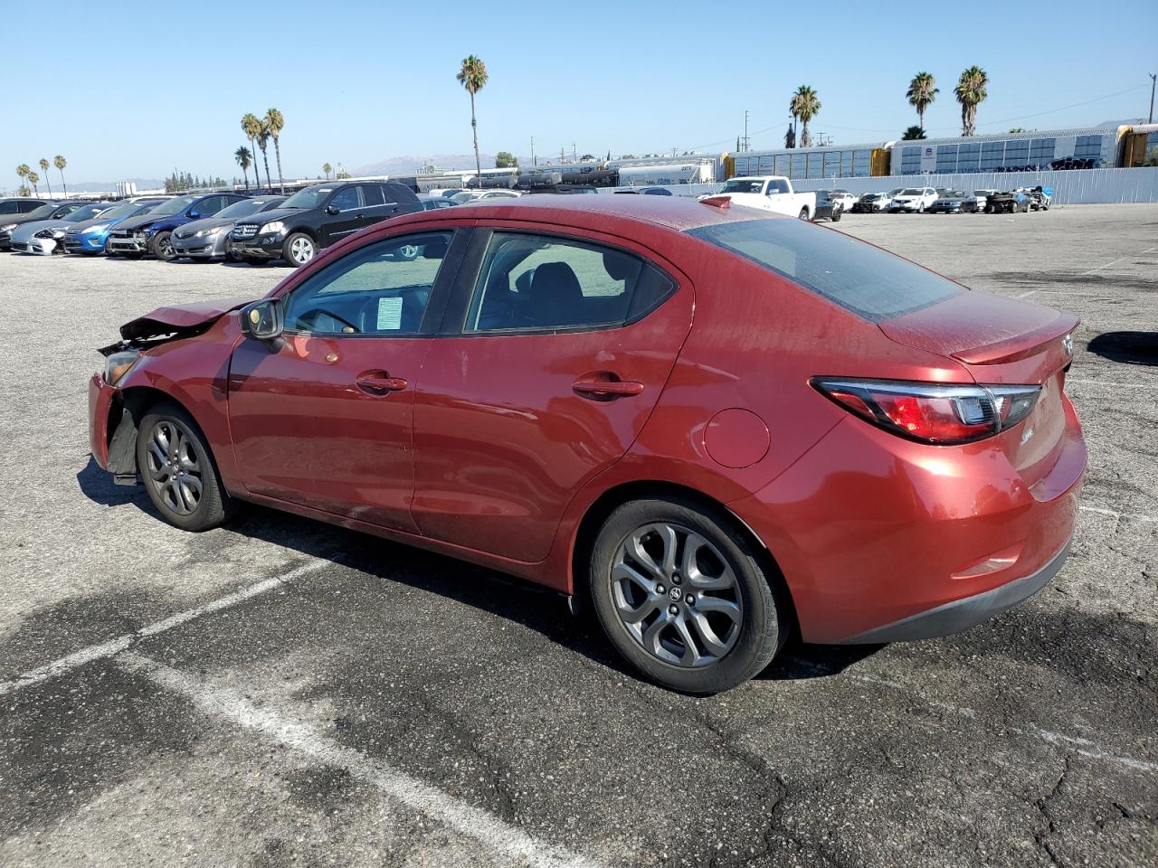 2019 Toyota Yaris L Red vin: 3MYDLBYV8KY517335