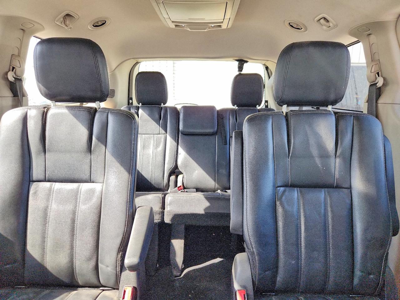 2013 Chrysler Town & Country Touring Серебряный vin: 2C4RC1BG3DR630072