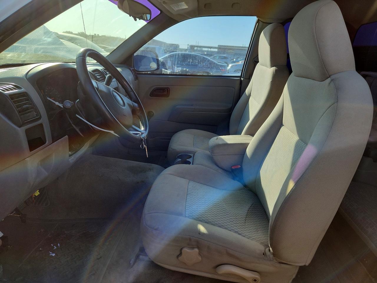 2005 Chevrolet Colorado White vin: 1GCDS198258197580