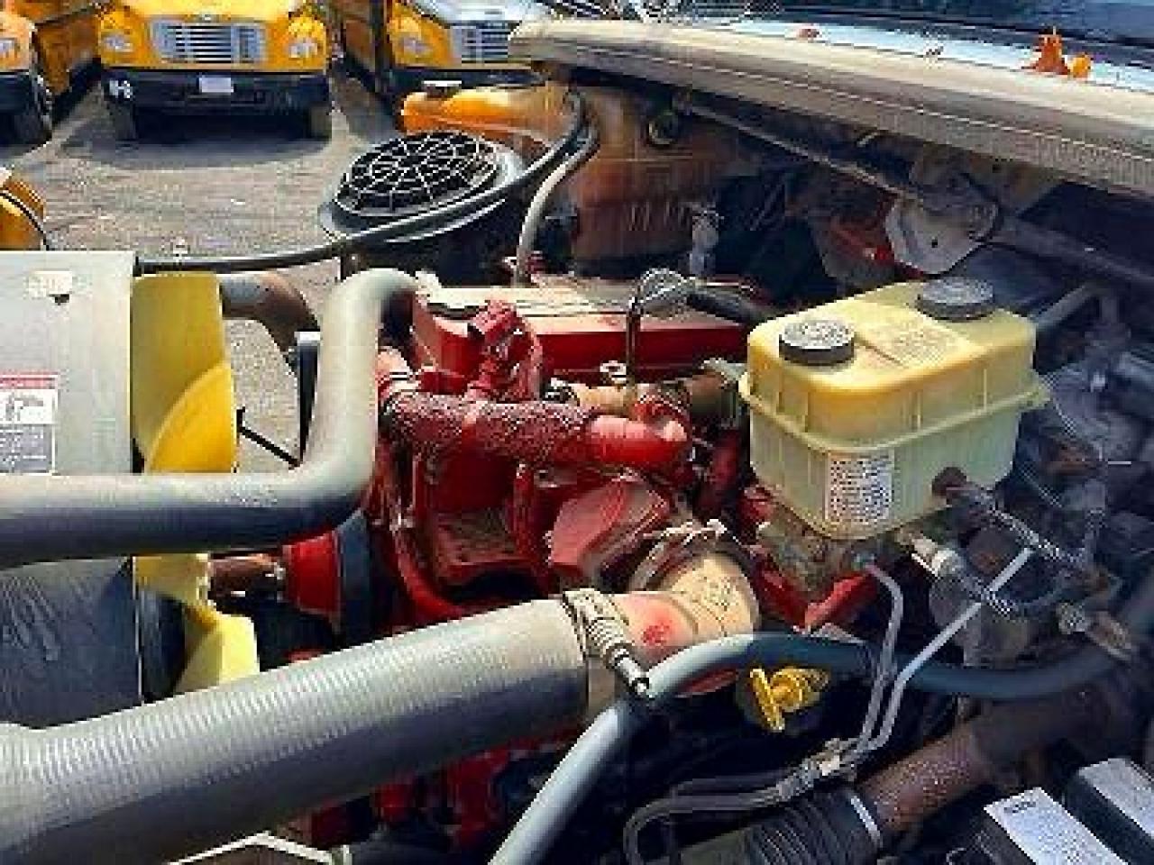 2015 Freightliner Chassis B2b Yellow vin: 4uzabrdu7fcgj8499