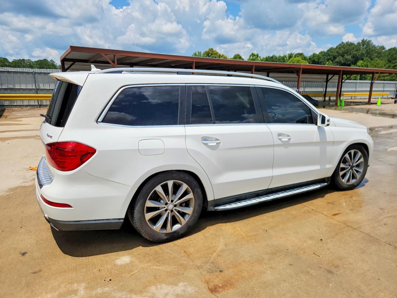 2014 Mercedes-benz Gl 450 4matic White vin: 4JGDF7CE2EA421702