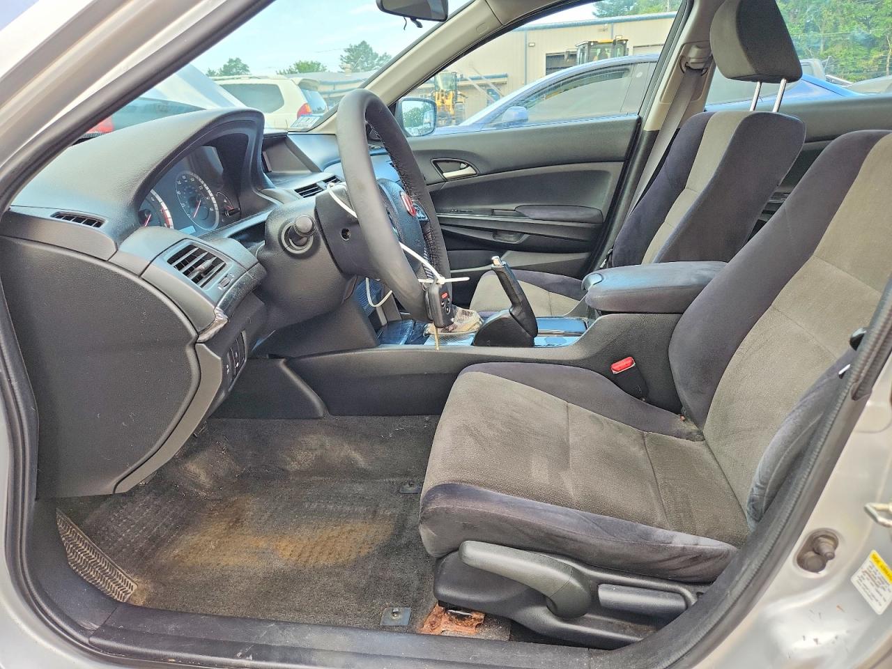 2009 Honda Accord Lx Silver vin: 1HGCP25399A121822