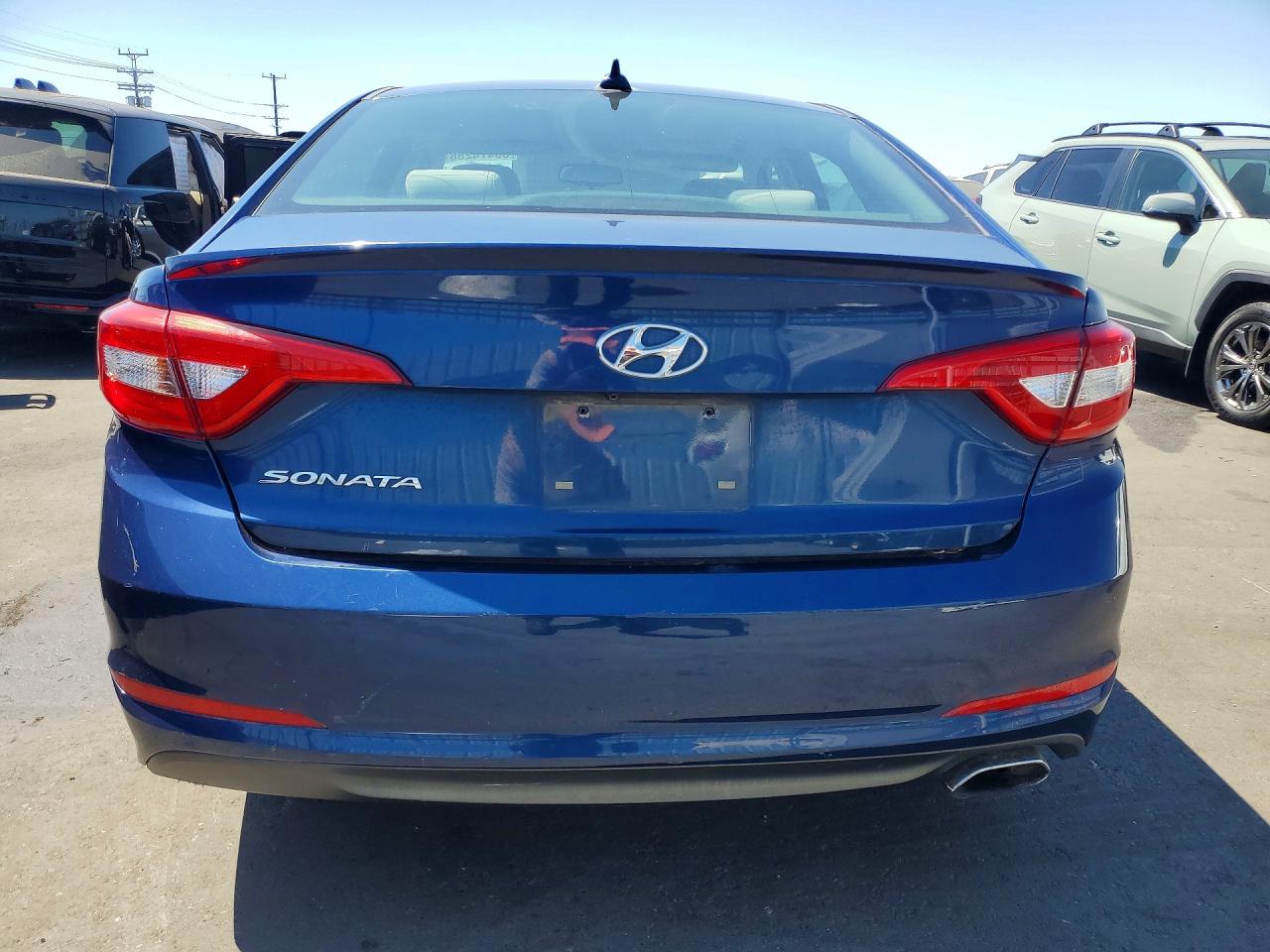 2015 Hyundai Sonata Se Blue vin: 5NPE24AF8FH019885