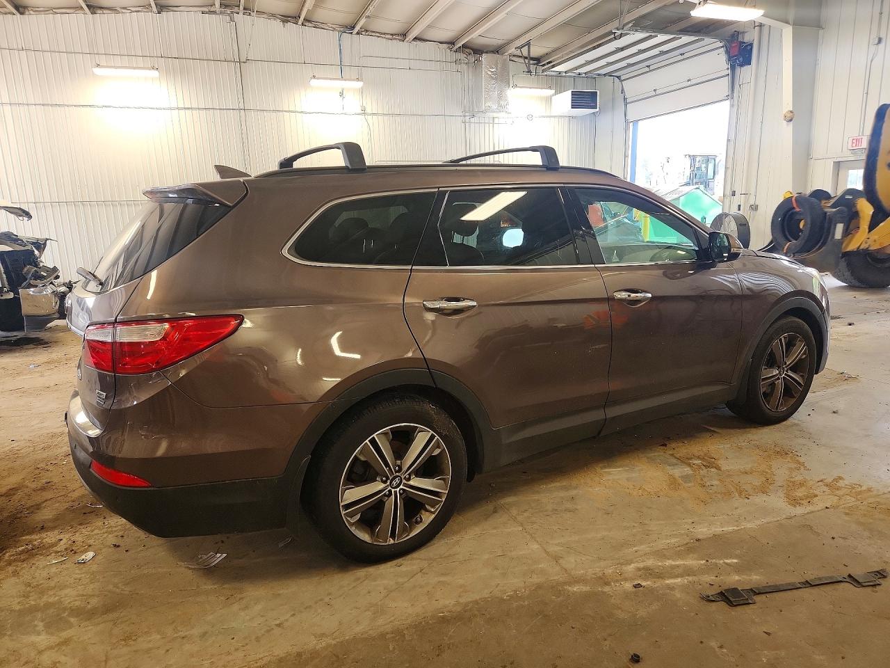 2014 Hyundai Santa Fe Gls Brown vin: KM8SRDHF9EU075032