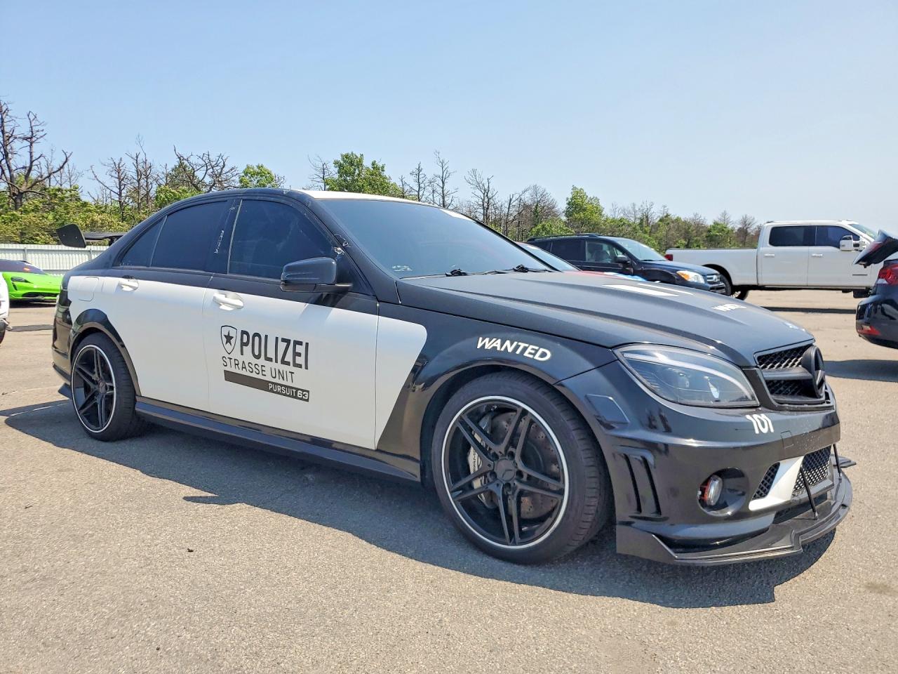 2010 Mercedes-benz C 63 Amg Two Tone vin: WDDGF7HB6AF380140