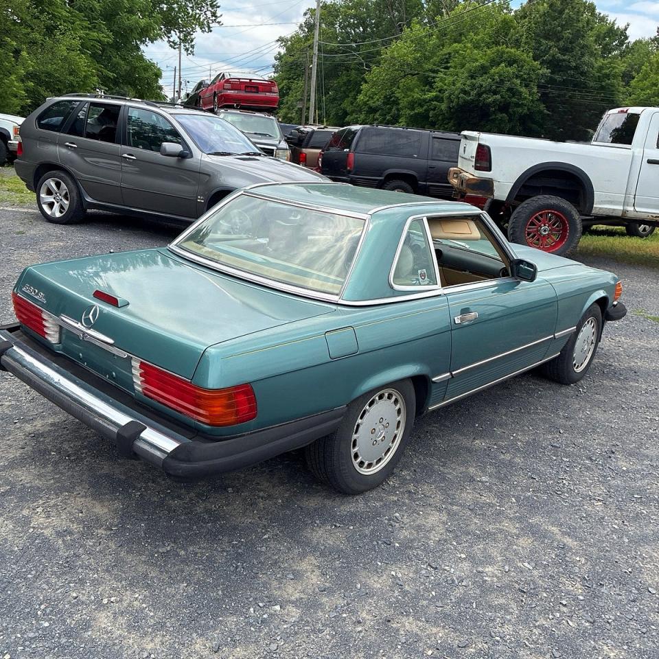 1988 Mercedes-benz 560 Sl Blue vin: WDBBA48D0JA081404