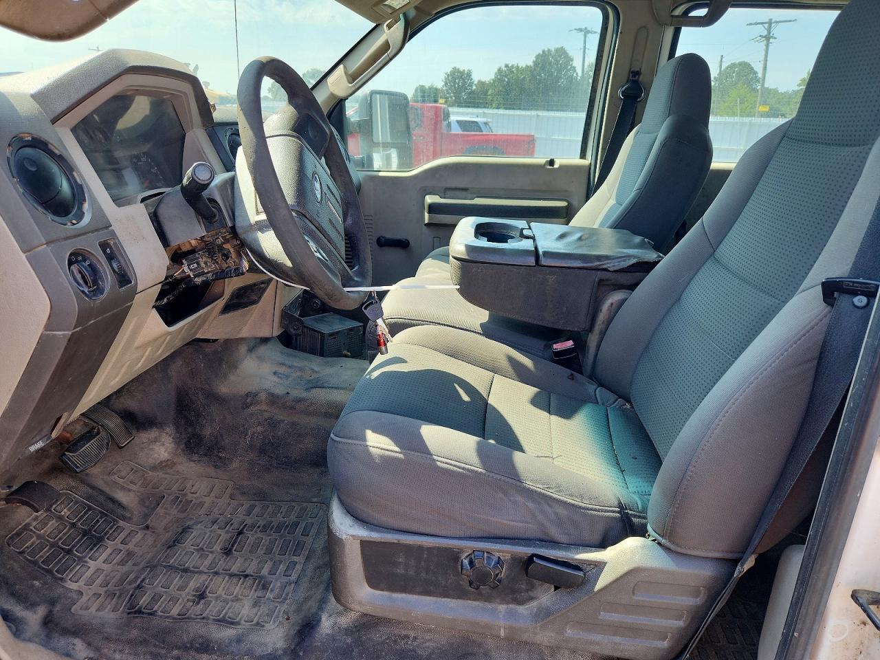 2009 Ford F350 Super Duty White vin: 1FDSW35599EA94212
