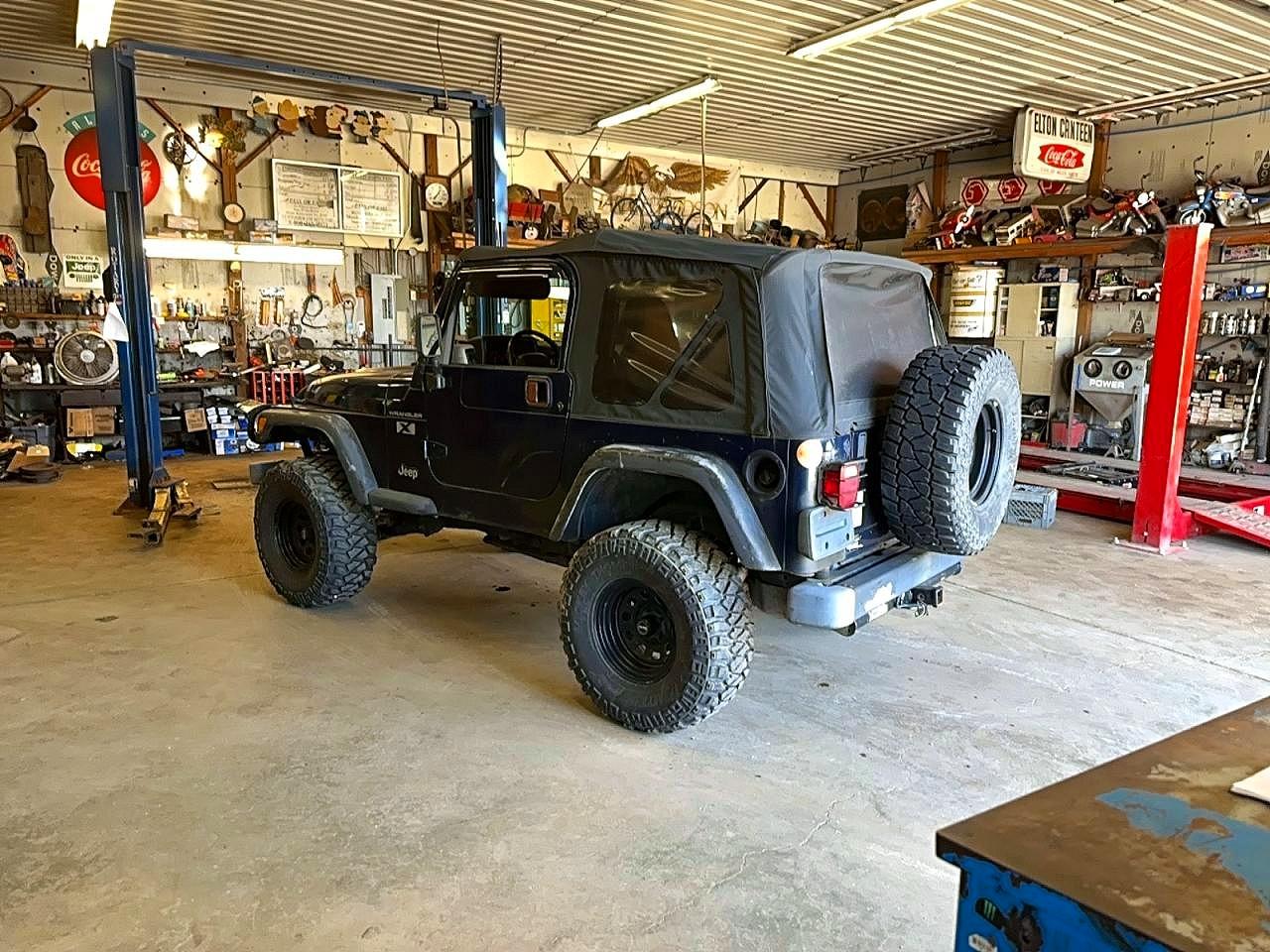 2002 Jeep Wrangler / Tj X Blue vin: 1J4FA39S02P719959