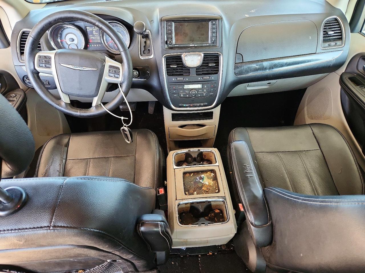2015 Chrysler Town & Cntry Silver vin: 2C4RC1CG9FR742067