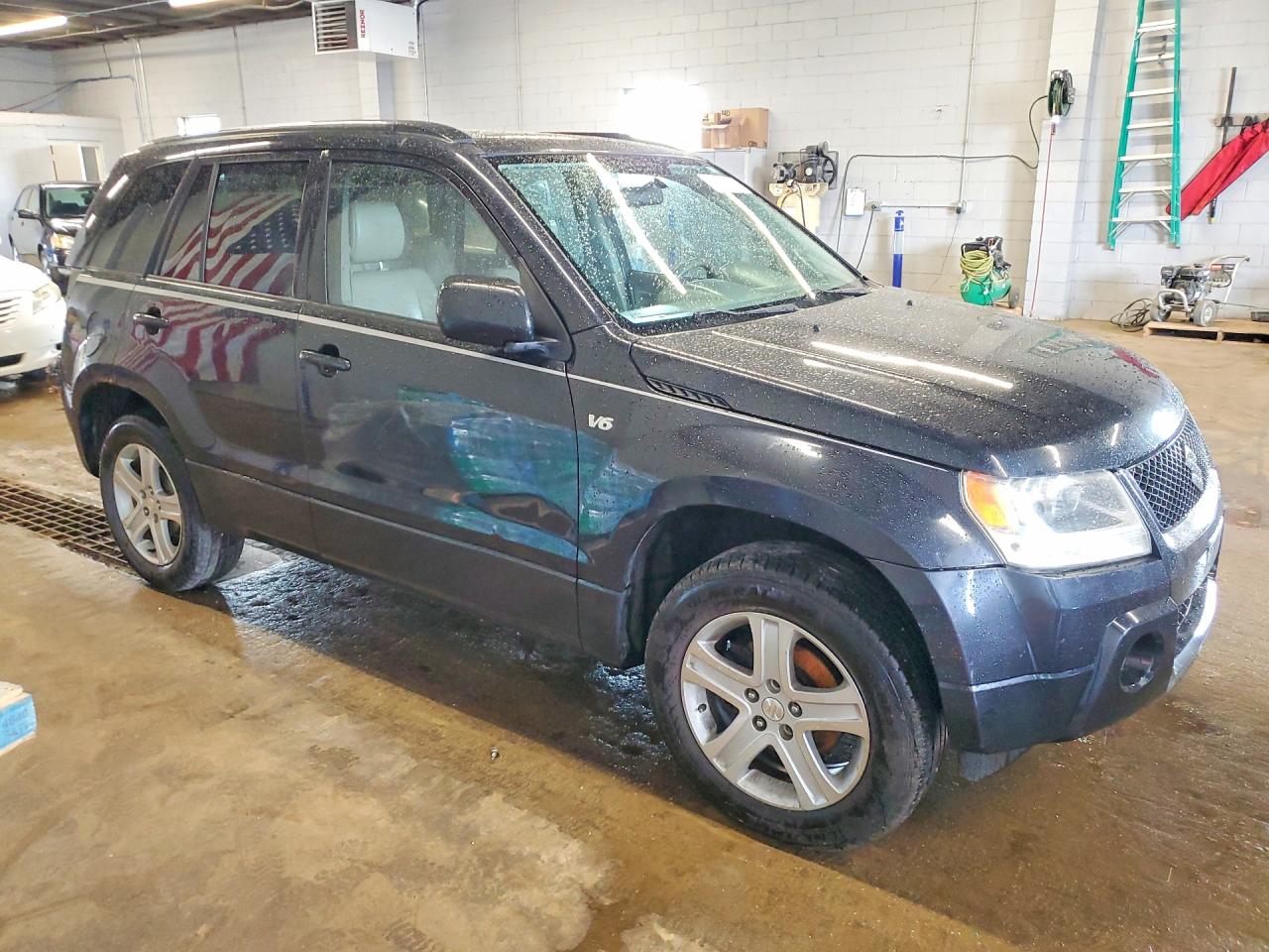 2008 Suzuki Grand Vitara Luxury Black vin: JS3TD947X84101274