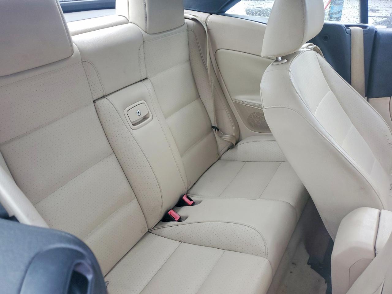 2009 Volkswagen Eos Turbo White vin: WVWBA71FX9V012447