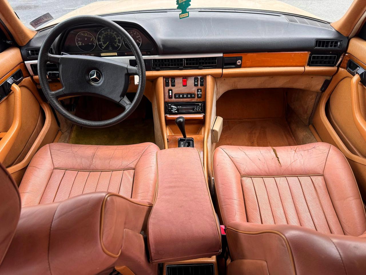 1982 Mercedes-benz 300 Sd Yellow vin: WDBCB20A3CB024764