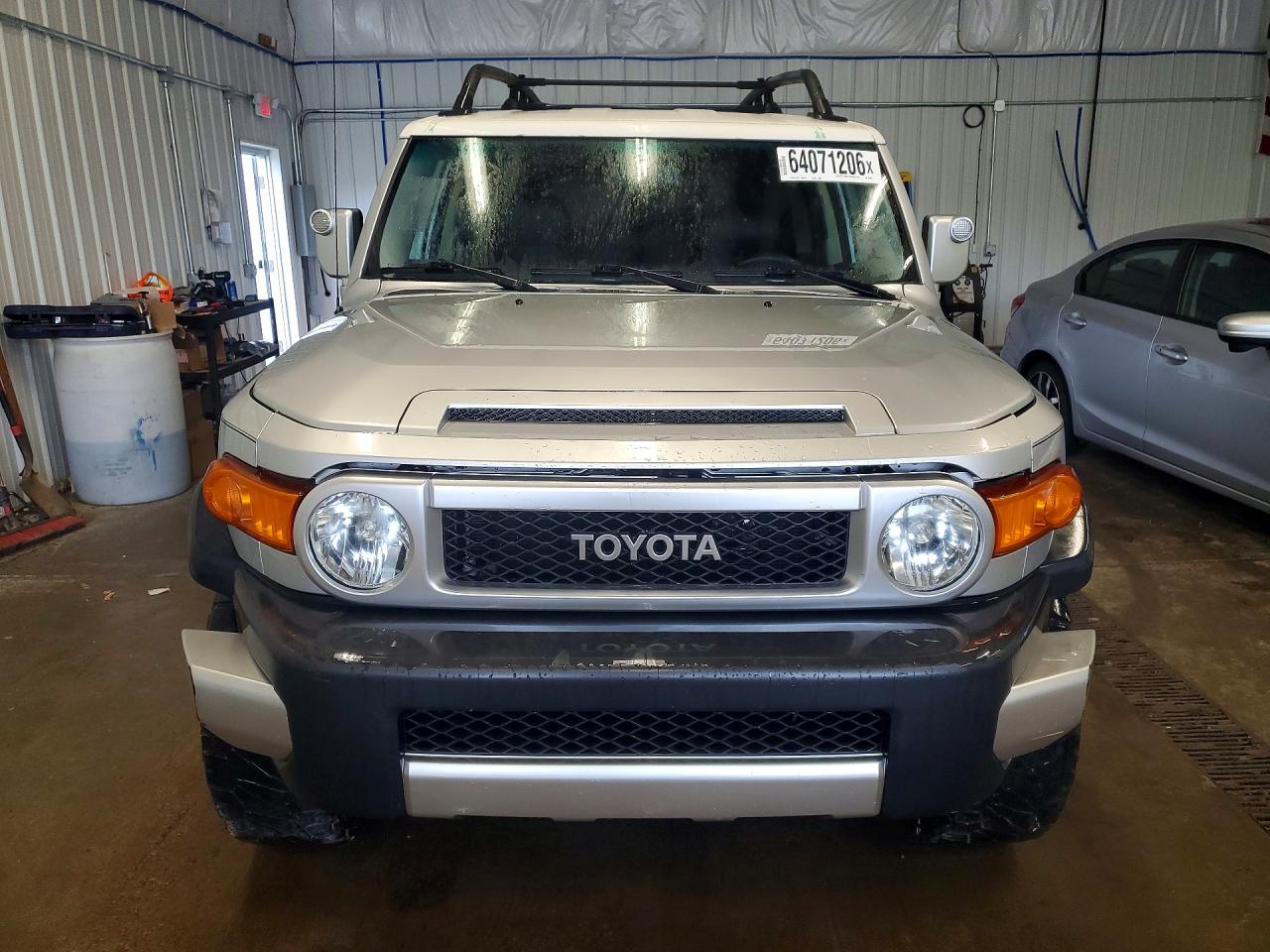 2007 Toyota Fj Cruiser Base Silver vin: JTEZU11F870003089