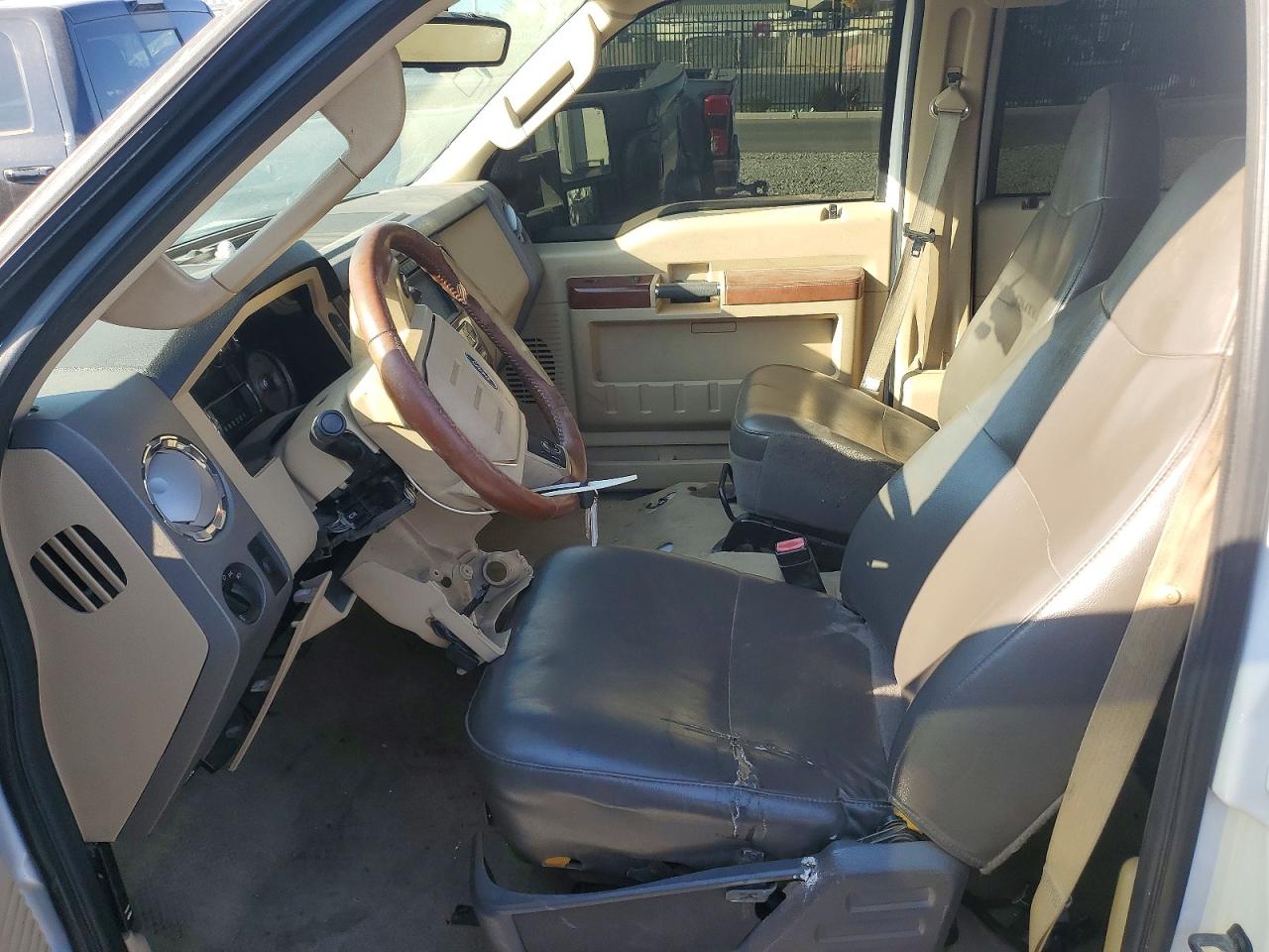 2010 Ford F350 Super Duty White vin: 1FTWW3DR6AEA74112